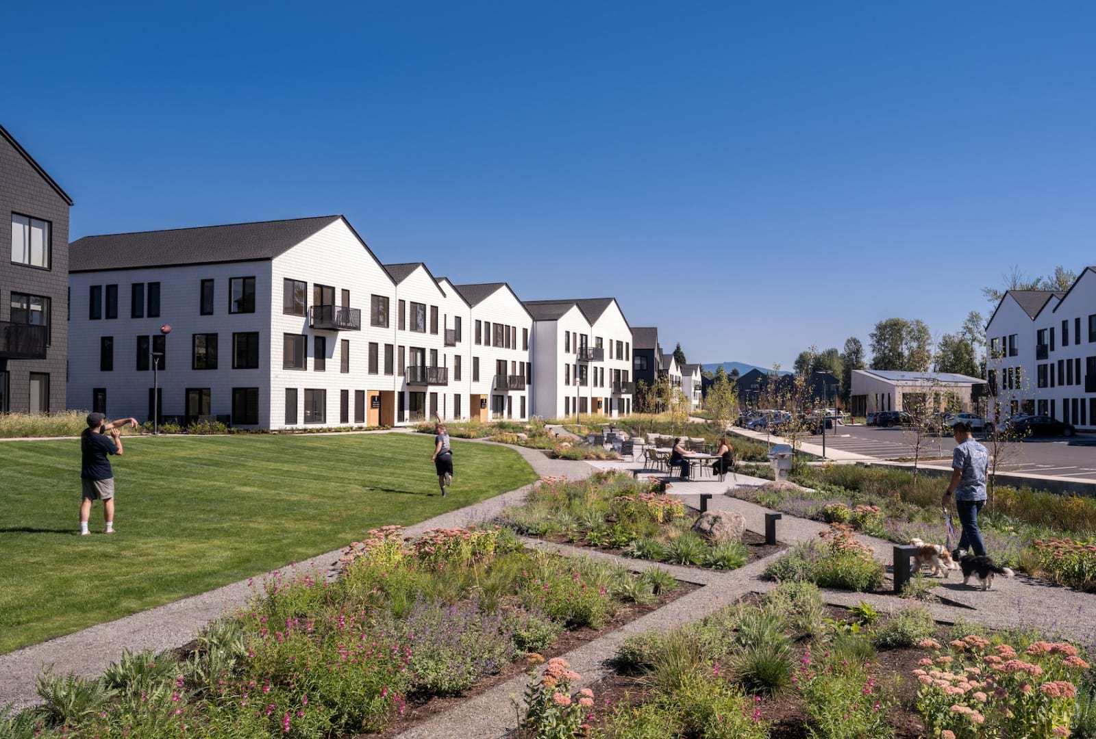  Apartments for Rent in Washougal, WA - Ninebark - Expansive Courtyard with Beautiful Landscaping, Patio Furniture, and Tables